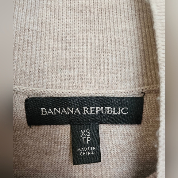 Banana Republic Milano Tneck Taupe Pullover Sz Xs BoxyViscose Blend Sweater - Picture 2 of 8